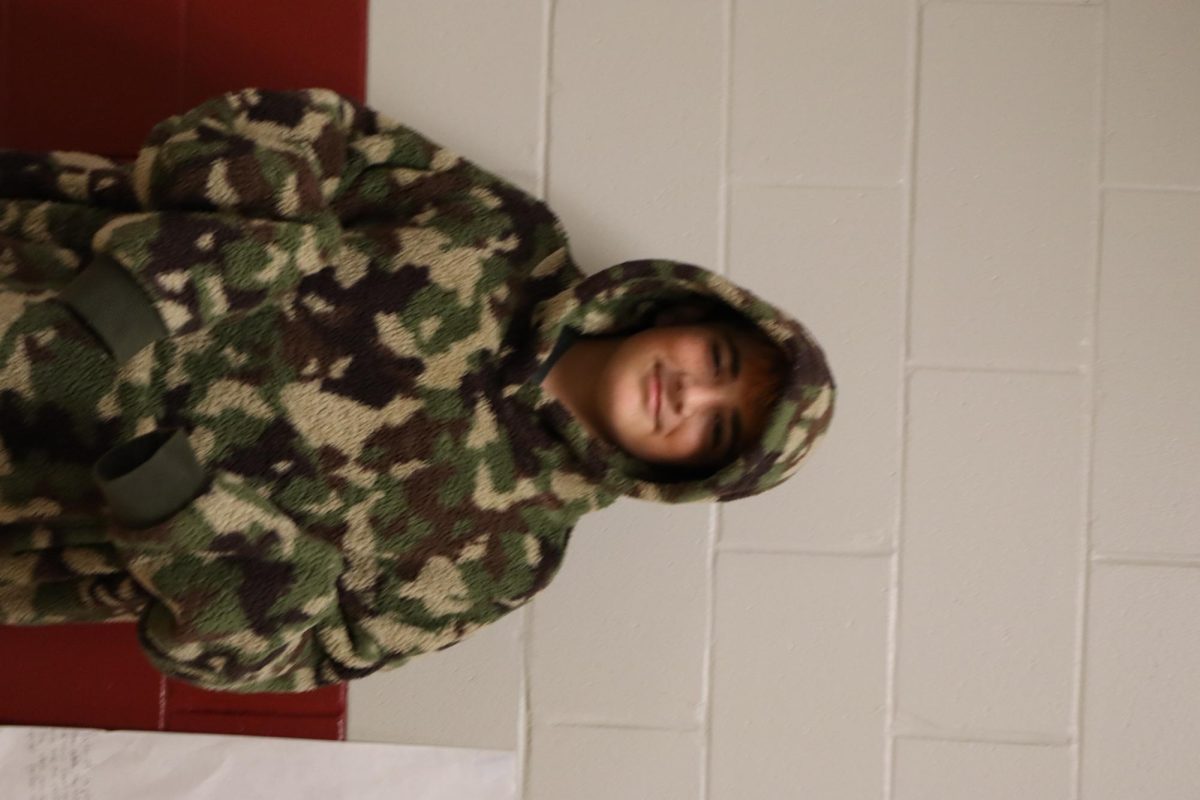 Sameul Haviland Is dressing up nice and comfy For camo. stay hidden from drugs