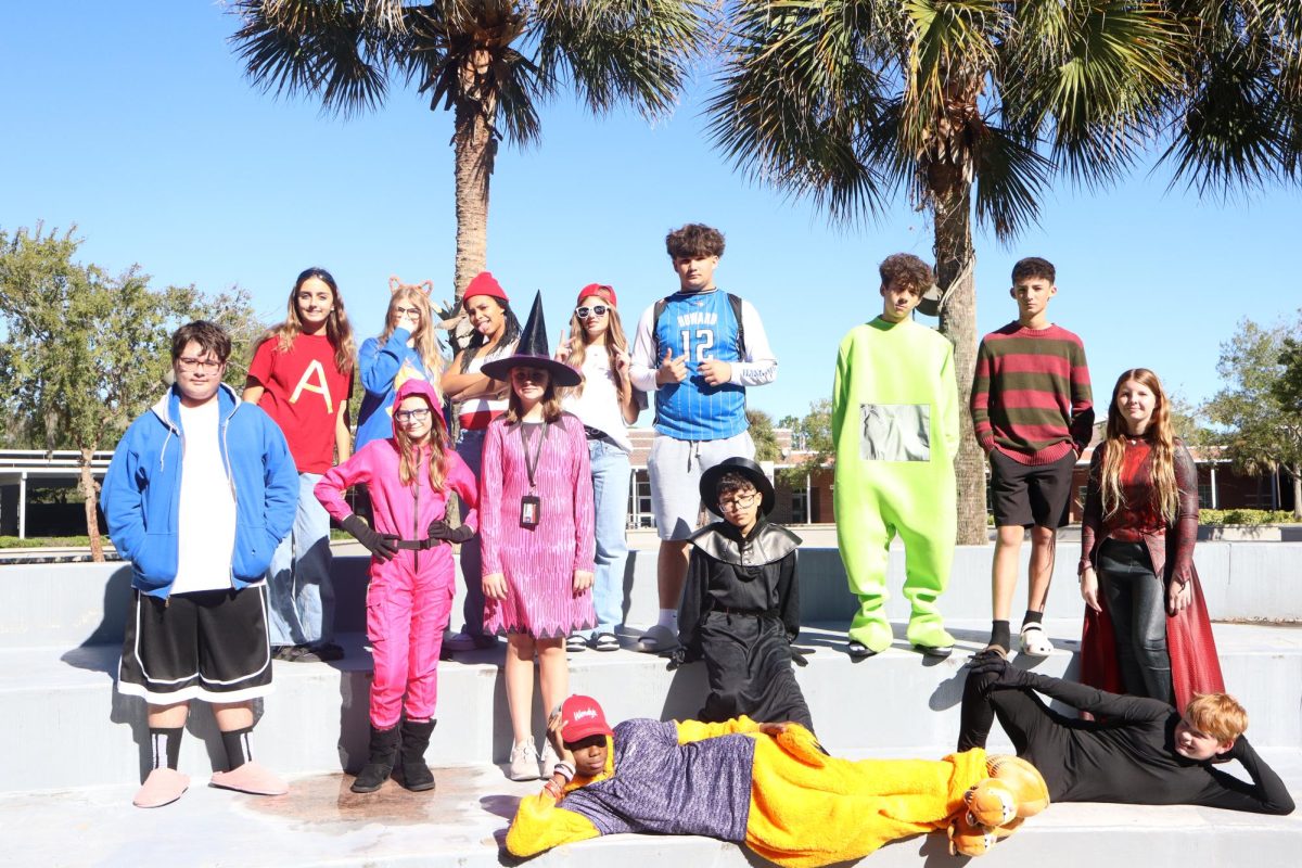 Mrs. Bonds class dressed in there costumes.