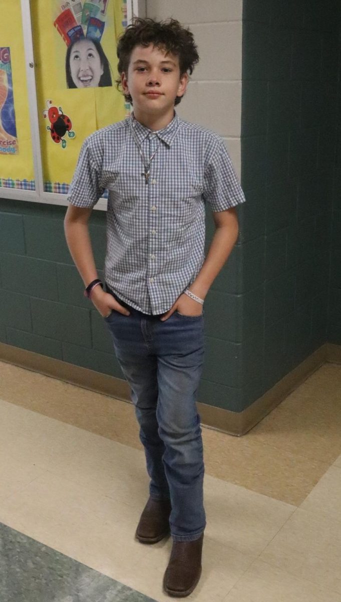 The yearbook staff asked around to what students were doing this summer and what their favorite thing to do was, Hunter Oglesby says "This summer I'm going on a 7 day cruise to Hawaii and swimming with pigs and my favorite thing to do is go moose hunting. "
